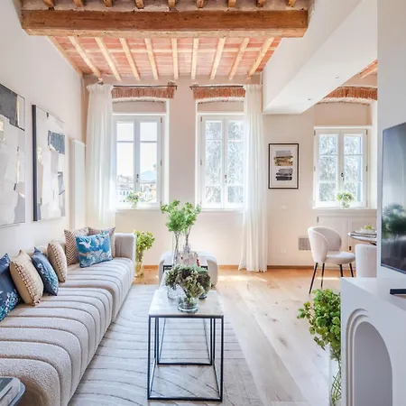 Contemporary 2 Bedrooms 2 Bathrooms Apartman Lucca