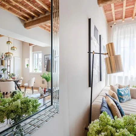 In Near Tuscan Delights Апартаменты *